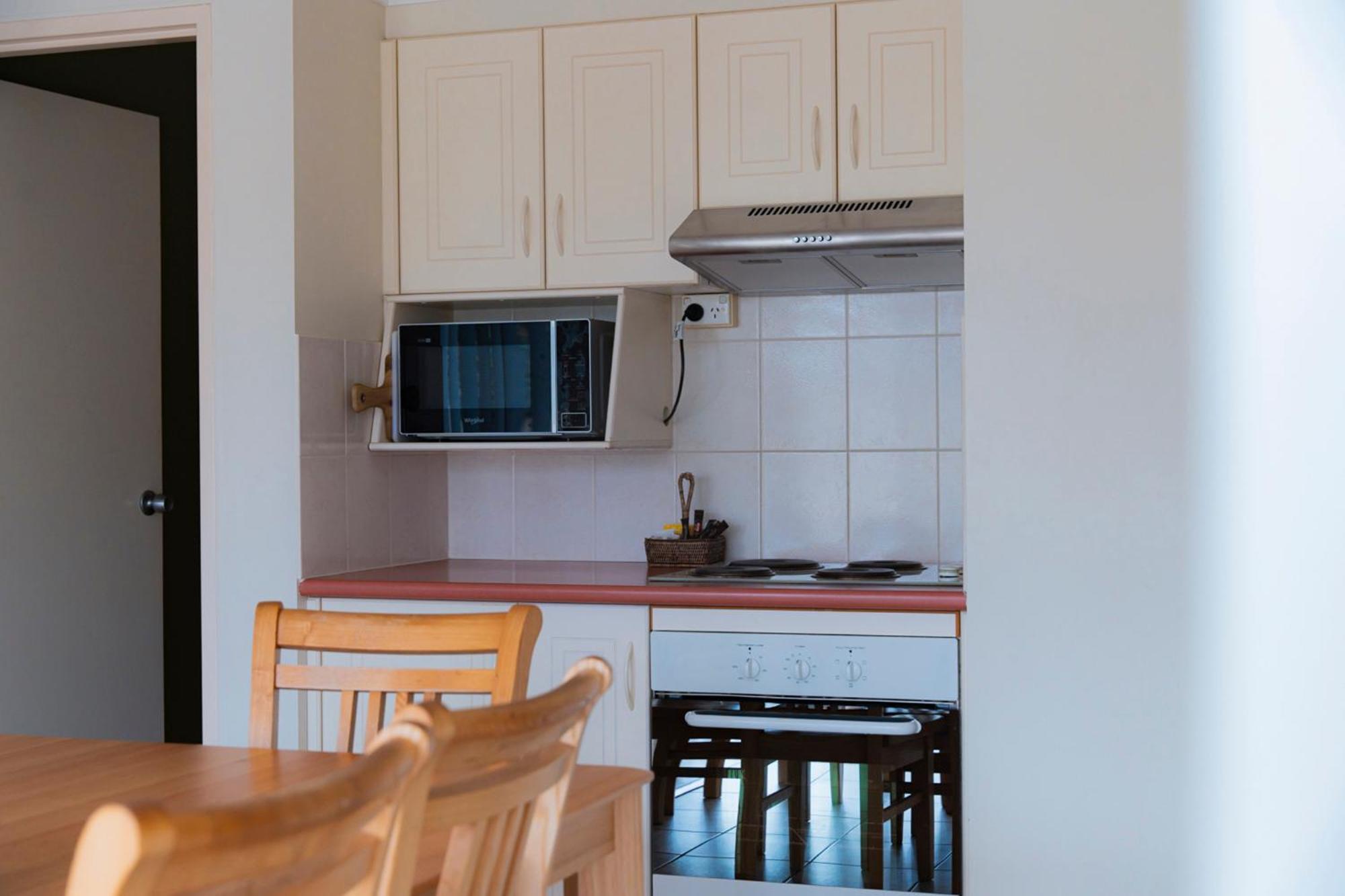 Tween Waters Merimbula Room photo